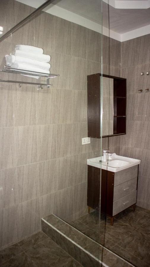 Kislas Luxury Hotel Adenta المظهر الخارجي الصورة