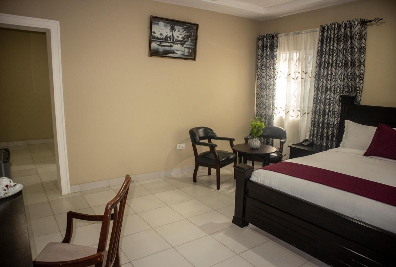 Kislas Luxury Hotel Adenta المظهر الخارجي الصورة