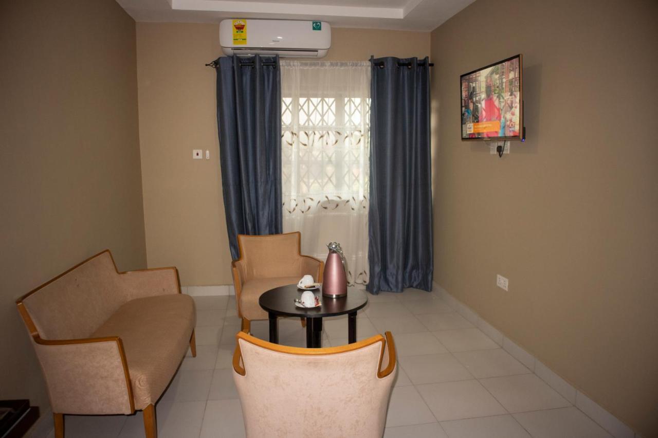 Kislas Luxury Hotel Adenta المظهر الخارجي الصورة